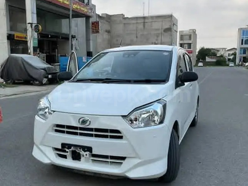 Daihatsu Mira 2022