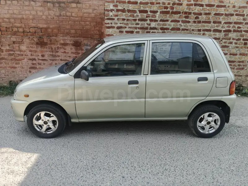 Daihatsu Cuore 2010