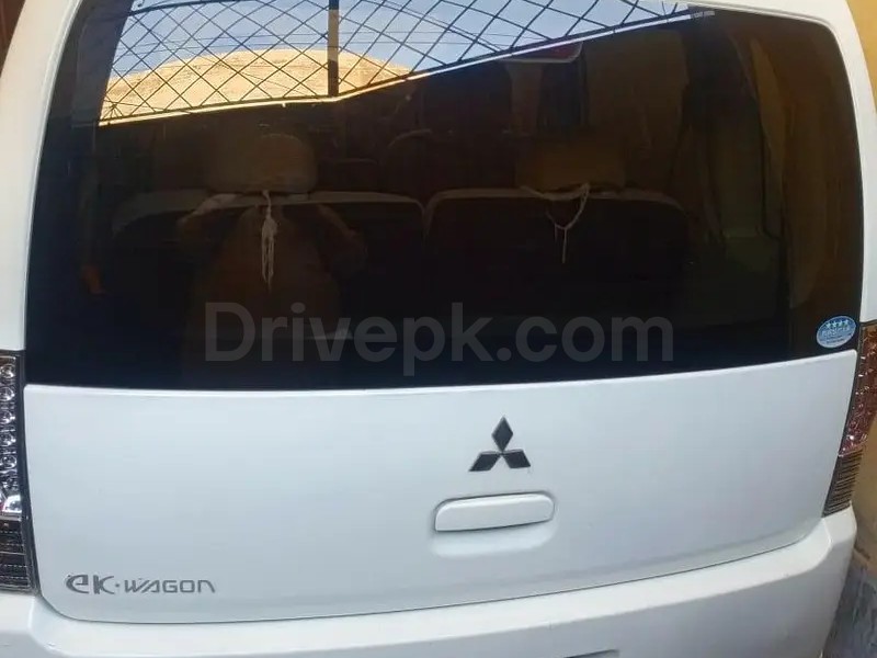 Mitsubishi Ek Wagon 2015