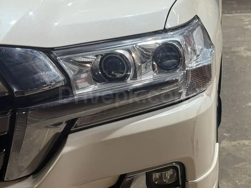 Toyota Land Cruiser 2010