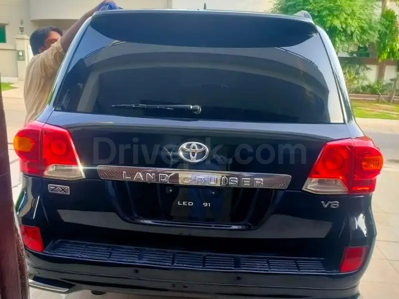 Toyota Land Cruiser 2012