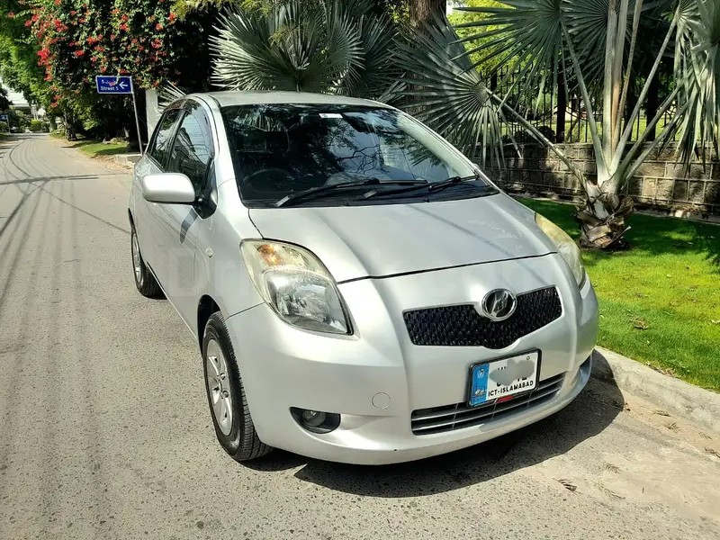 Toyota Vitz 2006