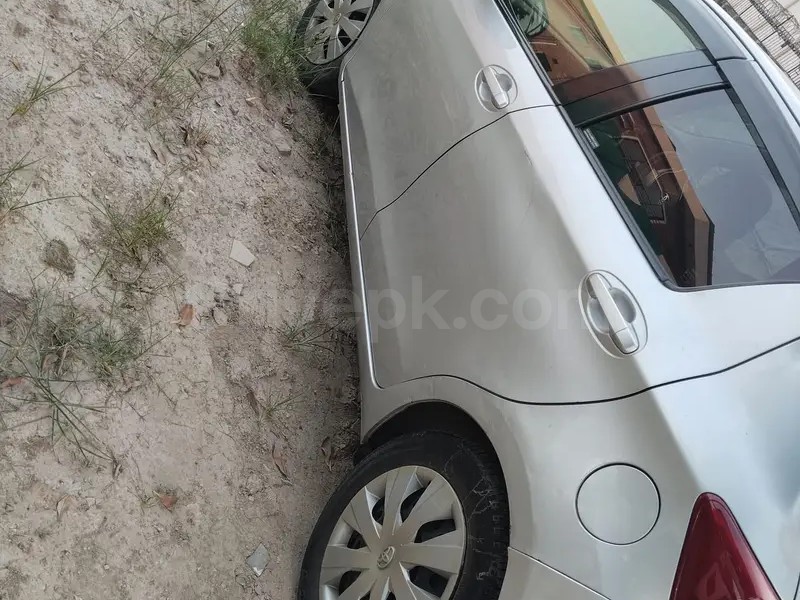 Toyota Vitz 2014