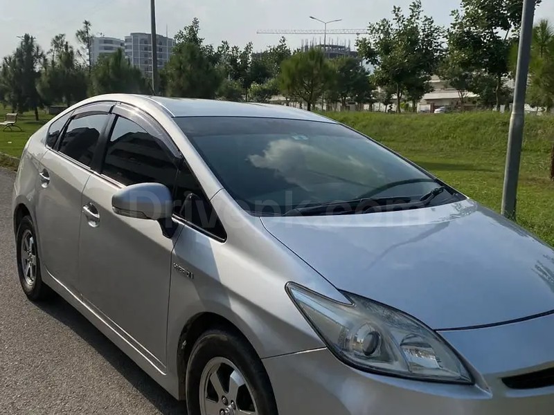 Toyota Prius 2011