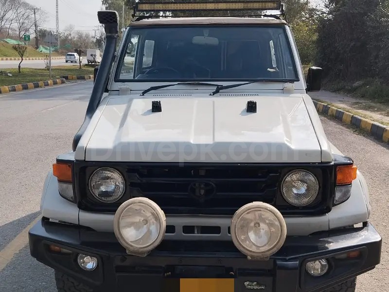 Toyota Land Cruiser 1991
