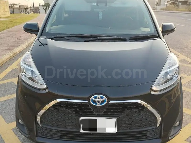 Toyota Sienta 2020