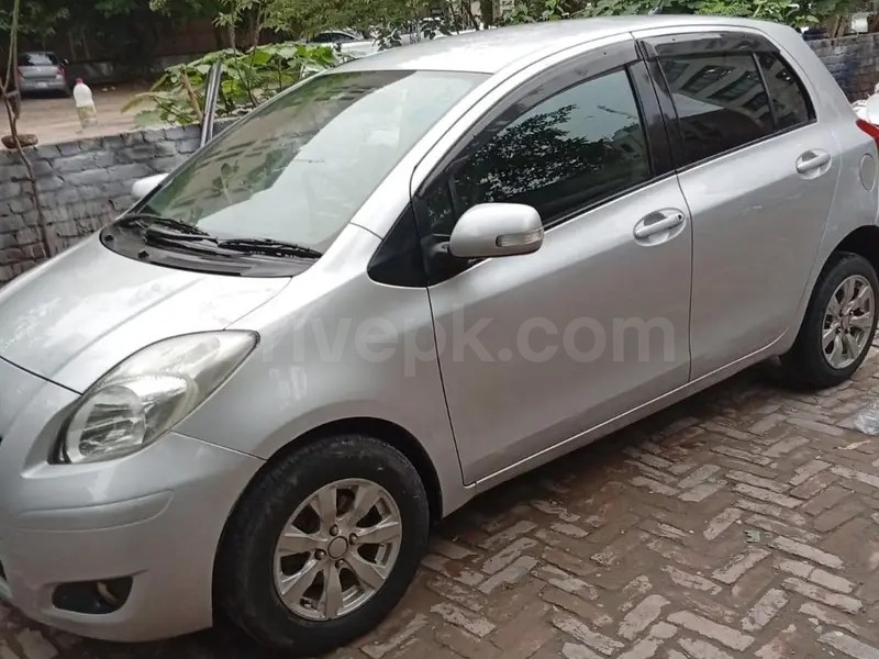 Toyota Vitz 2009