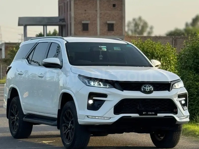 Toyota Fortuner 2023