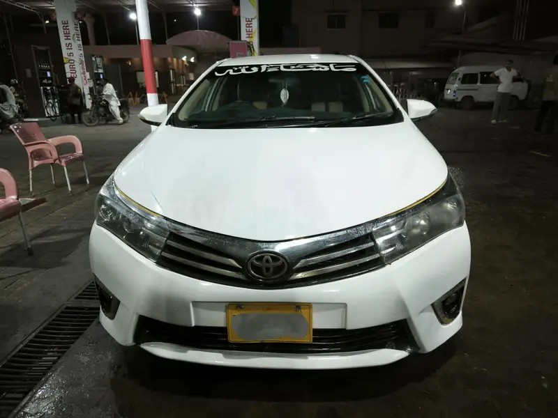 Toyota Corolla Altis 2015
