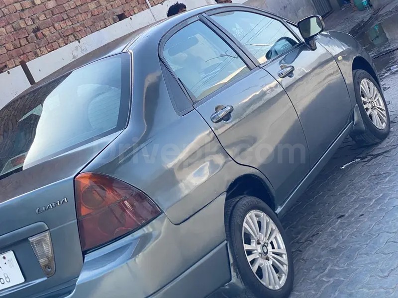 Suzuki Liana 2007