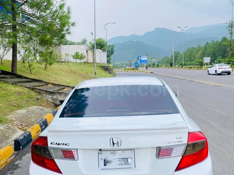 Honda Civic Oriel 2013