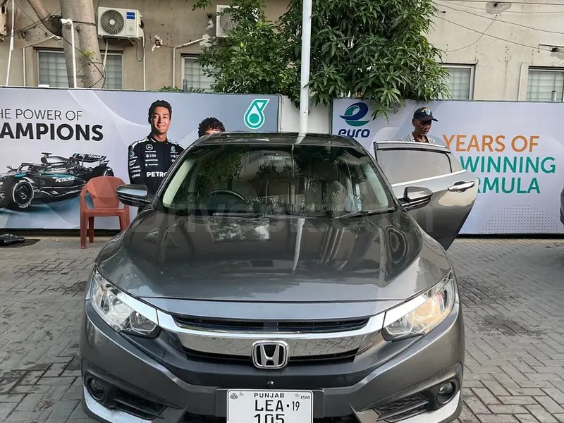 Honda Civic Oriel 2018