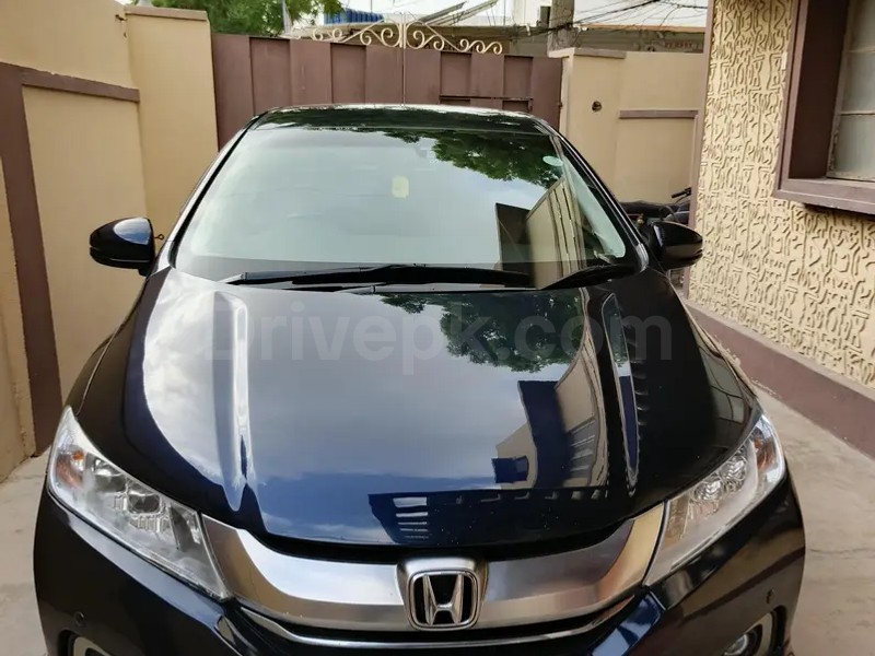 Honda Grace Hybrid 2016