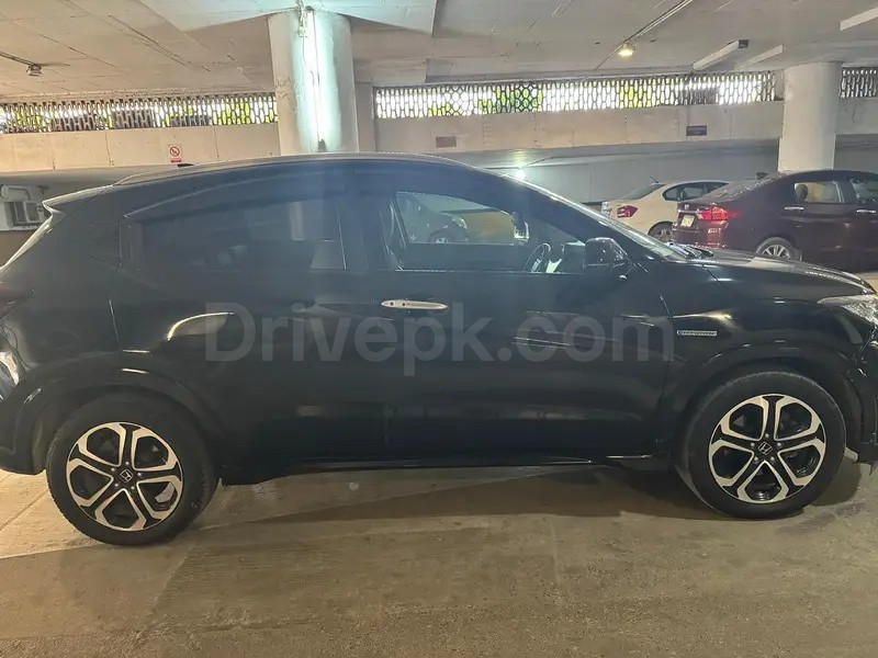 Honda Vezel 2015