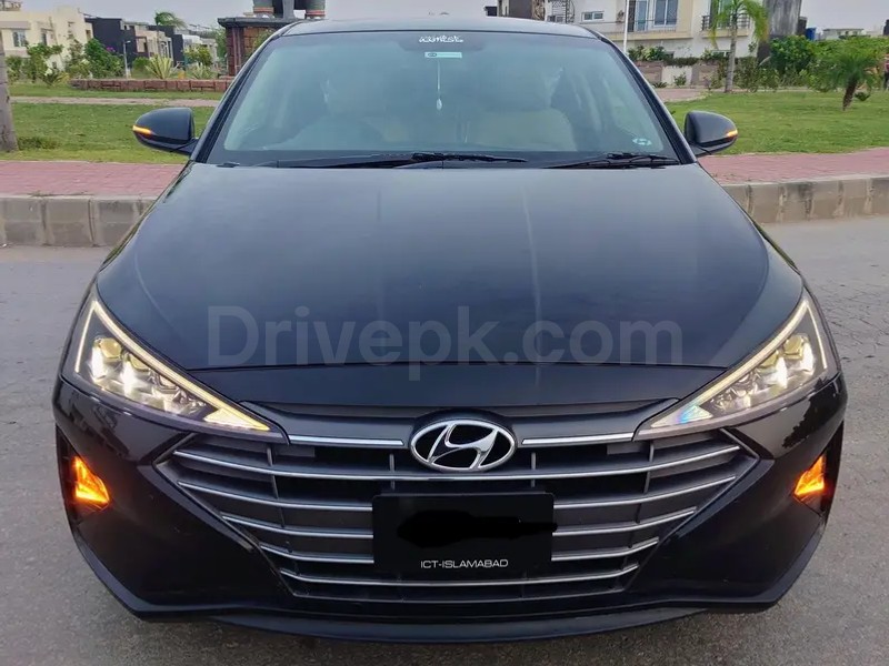 Hyundai Elantra 2024