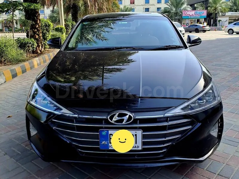 Hyundai Elantra 2022