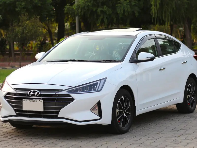 Hyundai Elantra 2022