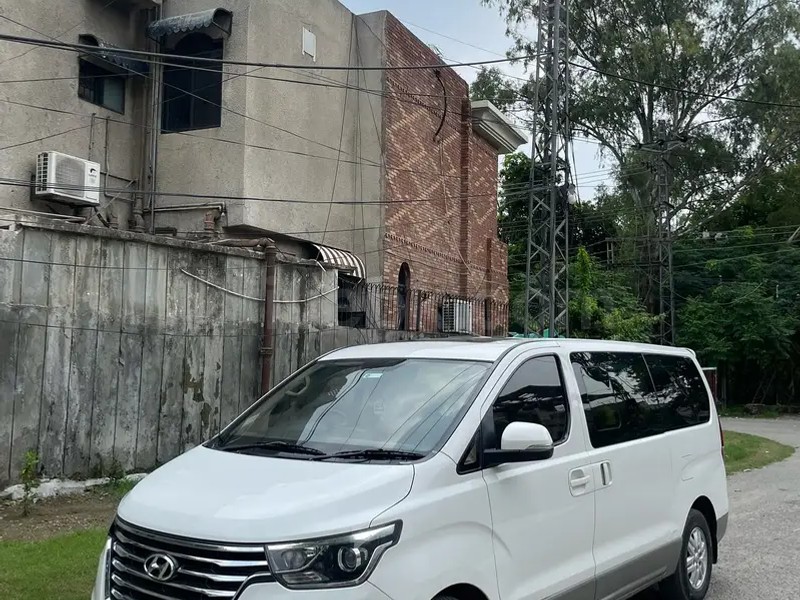 Hyundai Grand Starex 2019