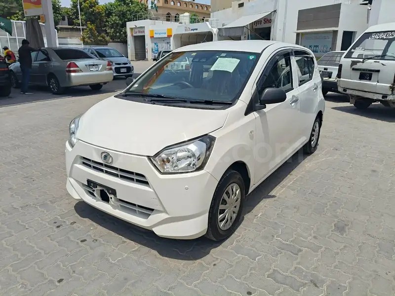 Daihatsu Mira 2025