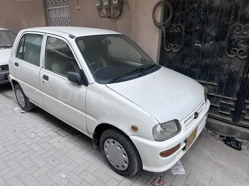 Daihatsu Cuore 2005