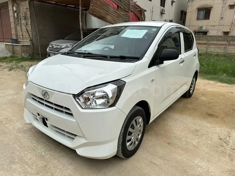 Daihatsu Mira 2022