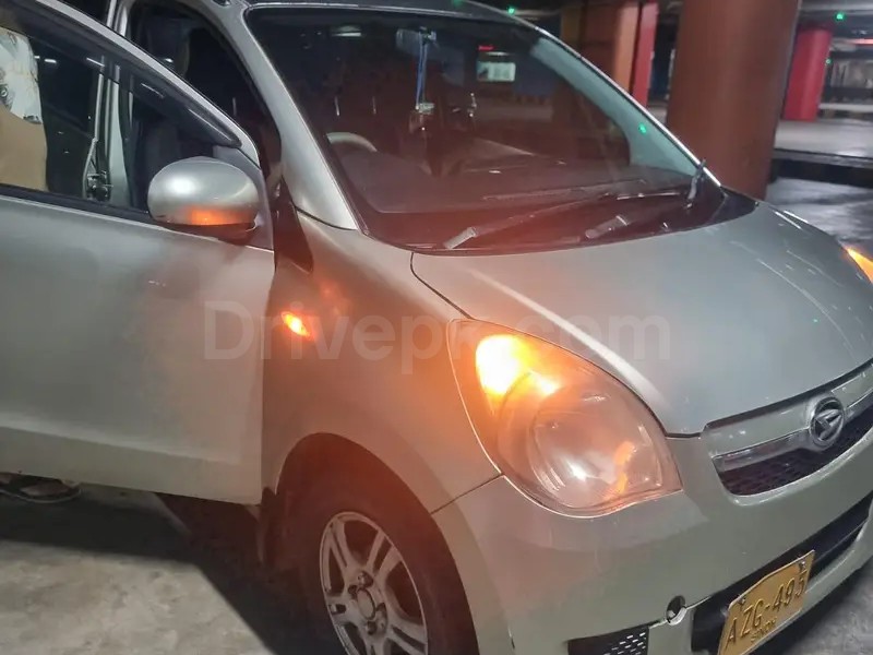 Daihatsu Mira 2009