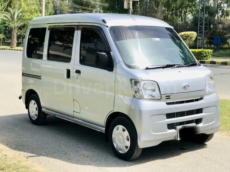 Daihatsu Hijet 2022