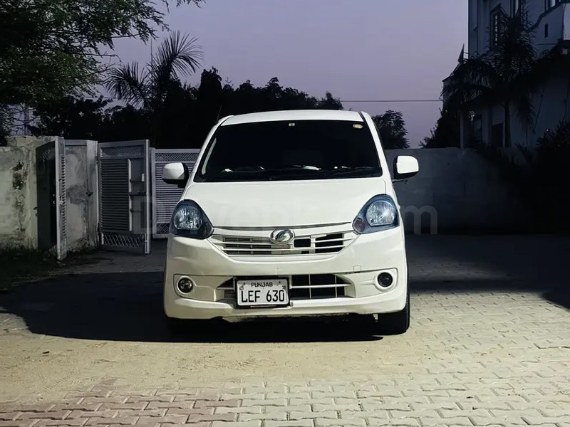 Daihatsu Mira 2015