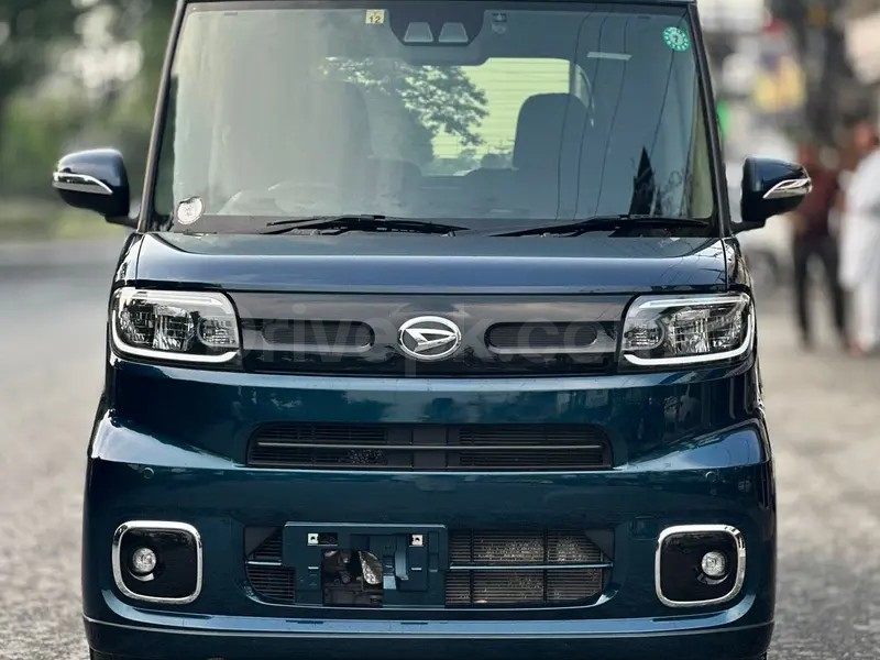 Daihatsu Tanto 2022