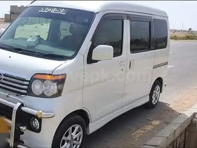 Daihatsu Atrai Wagon 2012