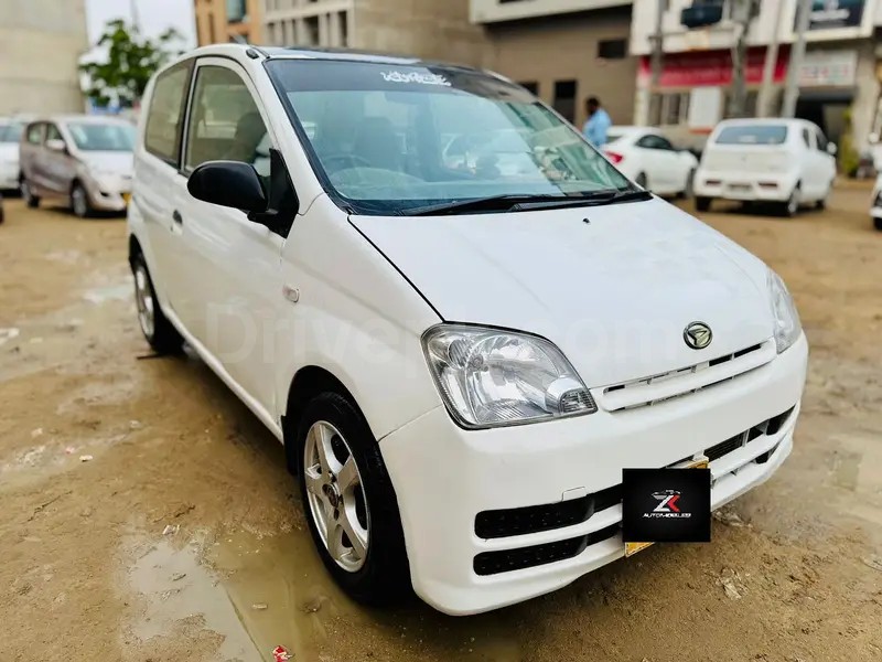 Daihatsu Mira 2007