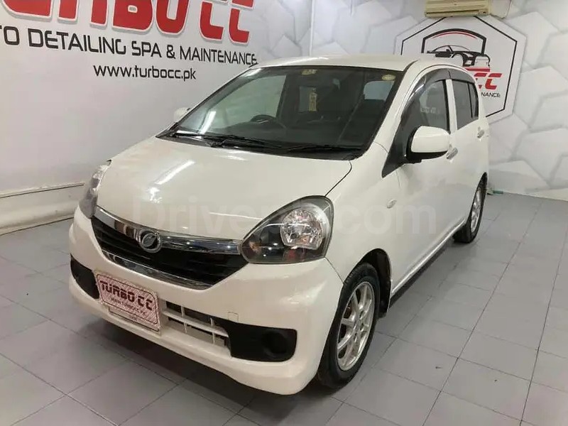 Daihatsu Mira 2015