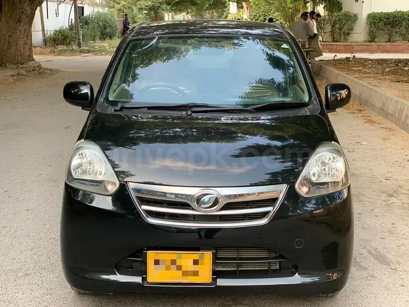 Daihatsu Mira 2012