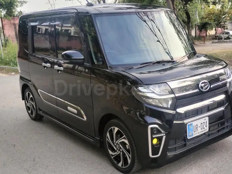 Daihatsu Tanto 2022