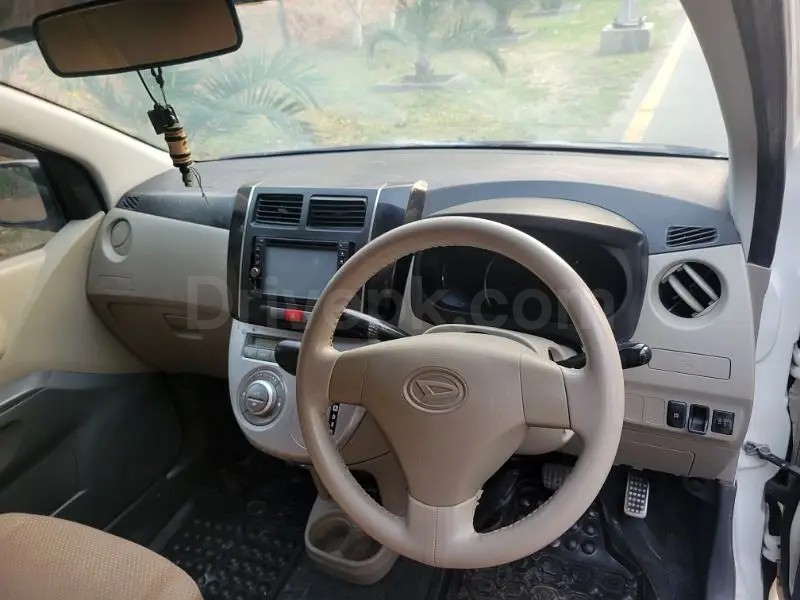 Daihatsu Mira 2007