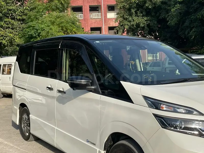 Nissan Serena 2020