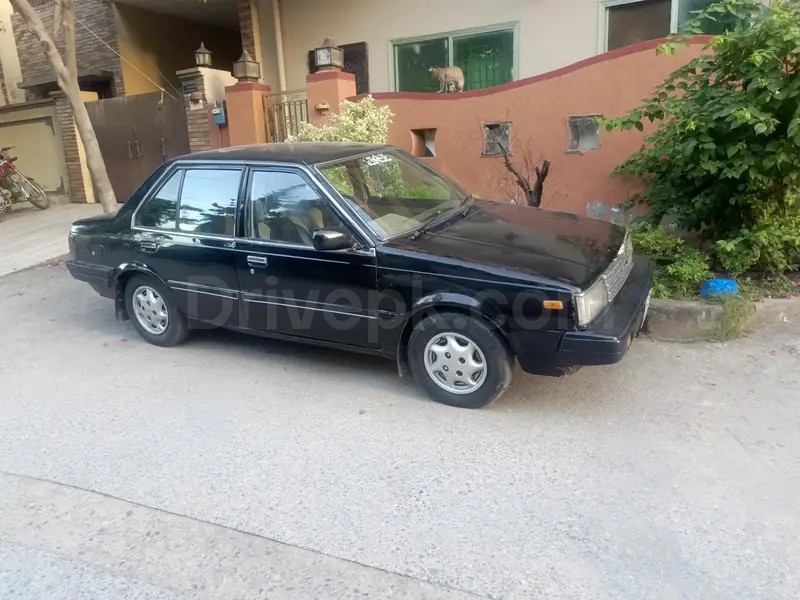 Nissan Sunny 1984