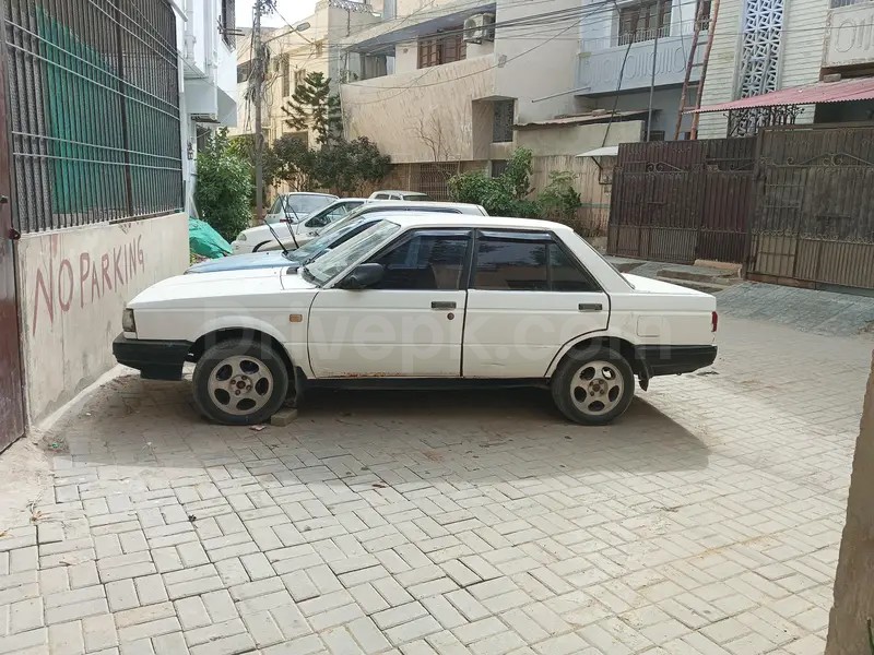 Nissan Sunny 1989