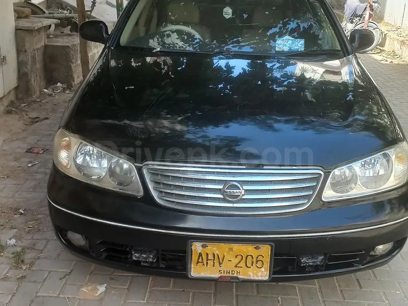 Nissan Sunny 2005