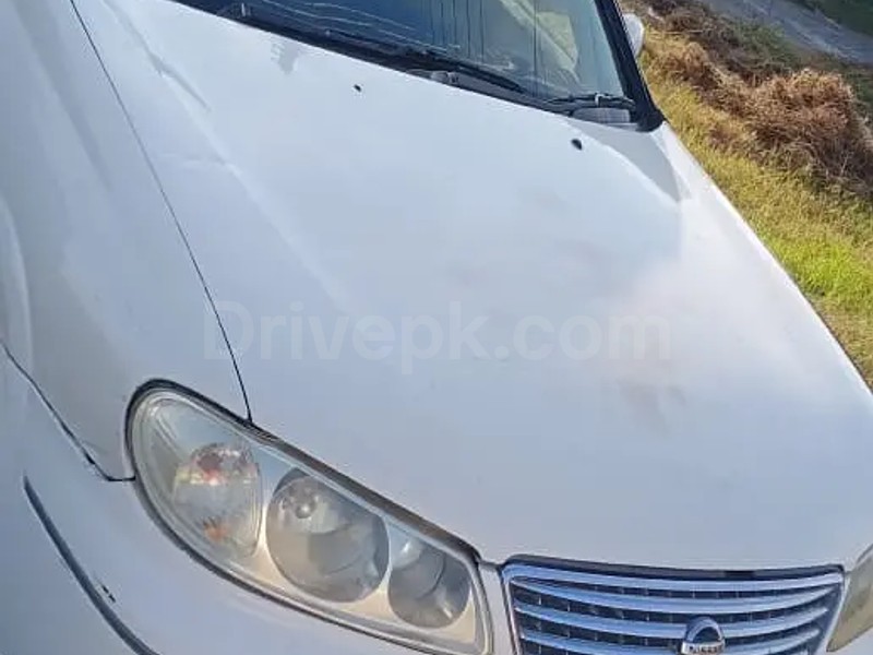 Nissan Sunny 2006