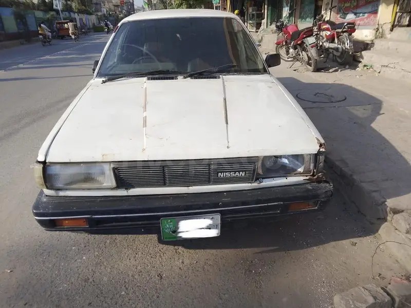 Nissan Sunny 1988