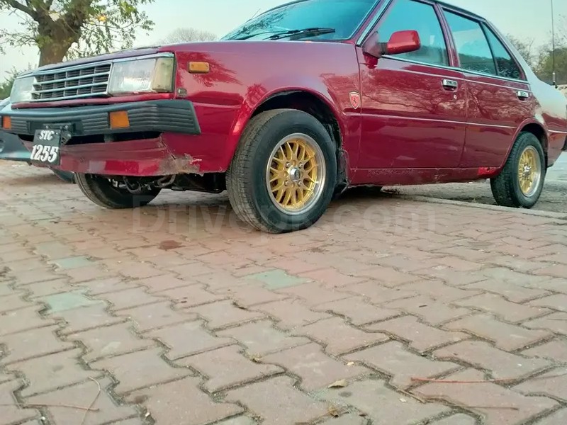 Nissan Sunny 1985