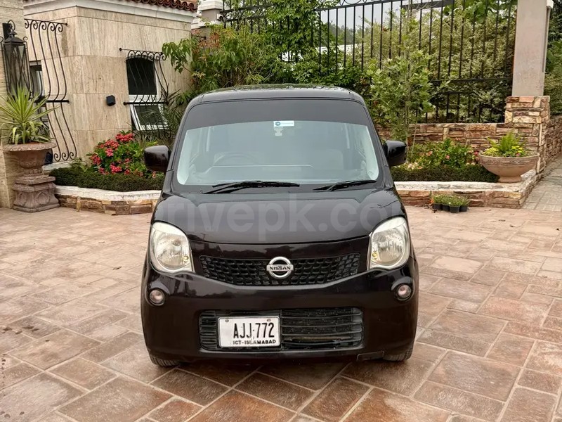 Nissan Moco 2014