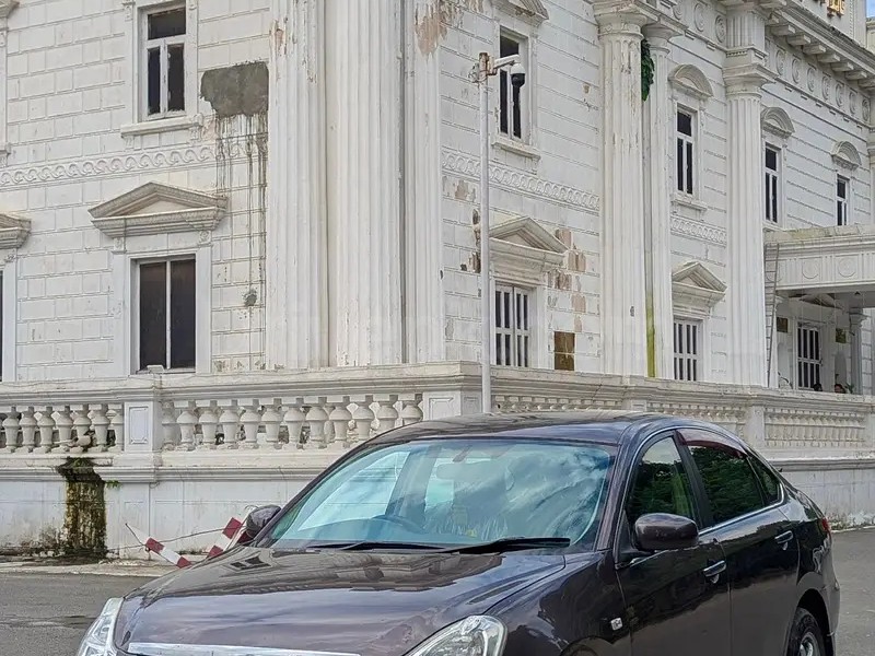 Nissan Bluebird Sylphy 2007