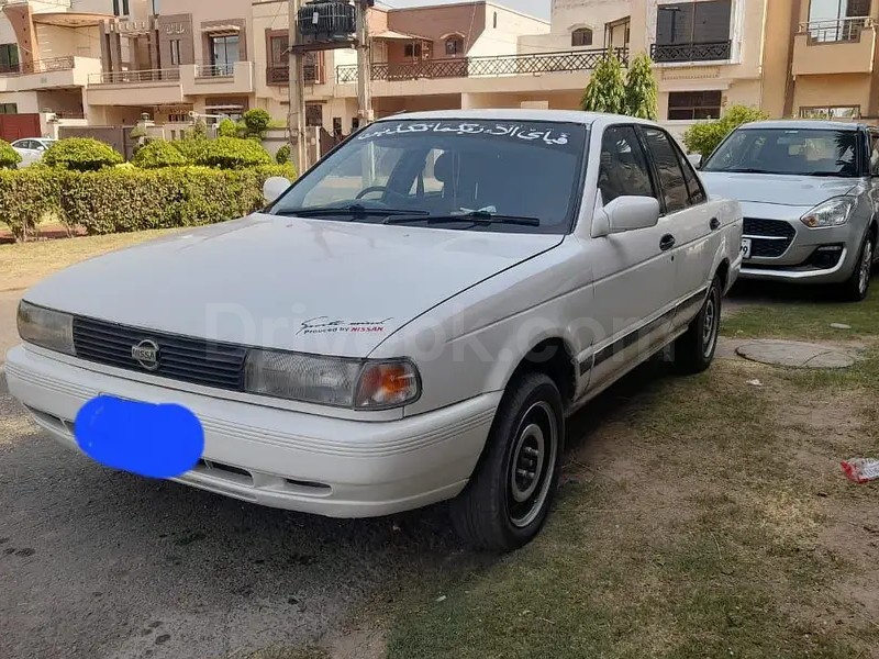 Nissan Sunny 1991