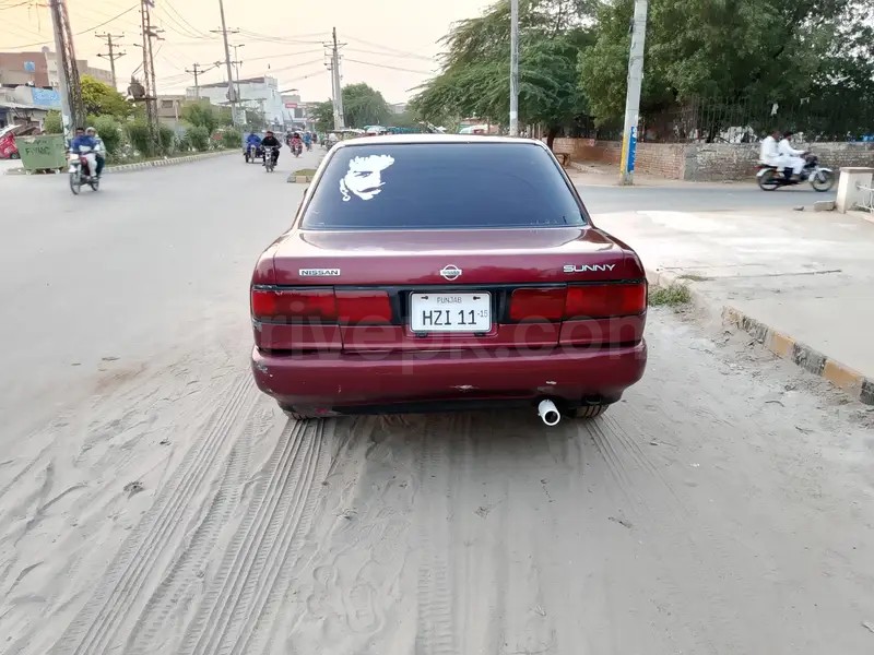 Nissan Sunny 1994