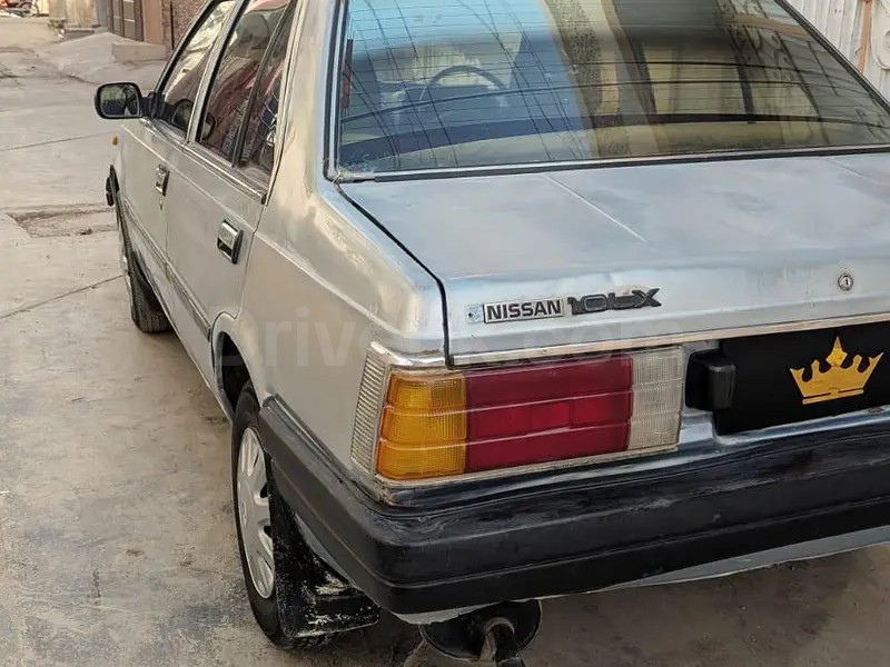 Nissan Sunny 1986