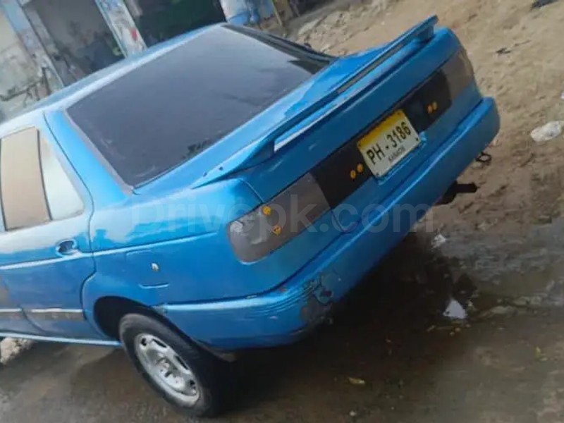 Nissan Sunny 1994