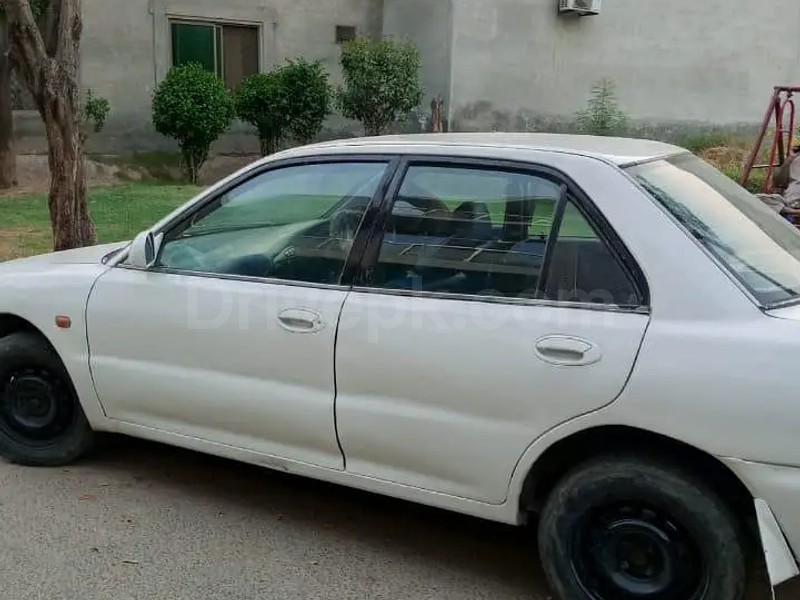 Mitsubishi Lancer 1992