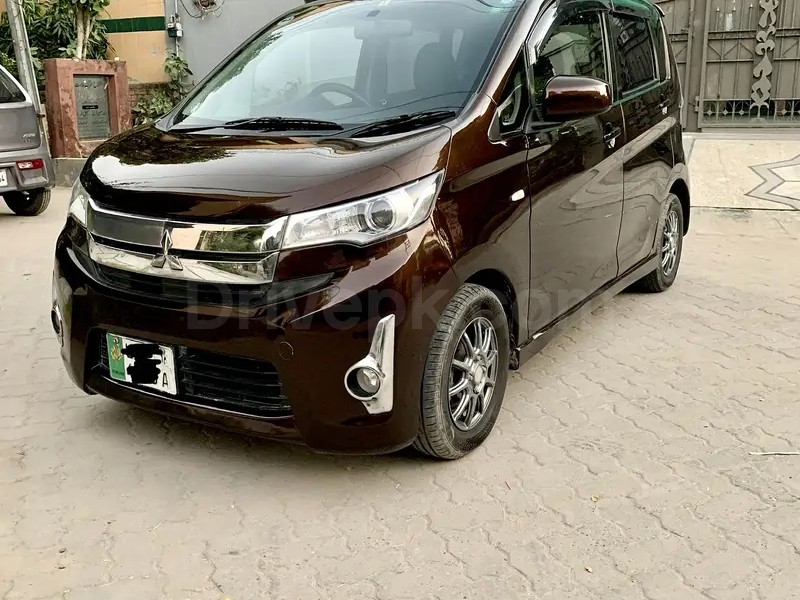 Mitsubishi EK Custom 2014